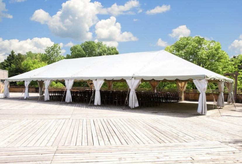 Rental Tents Make Your Outdoor Party Extraordinary